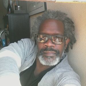 Meet your Posher, Gregory